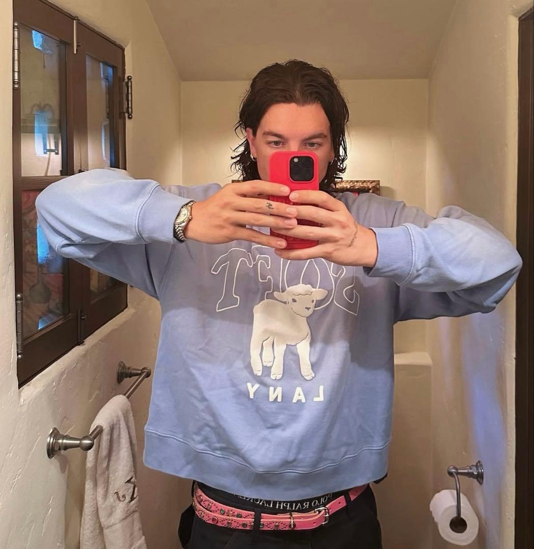 LANY レイニー 本人着用soft アルバムロゴ トレーナー 公式 新品未開封