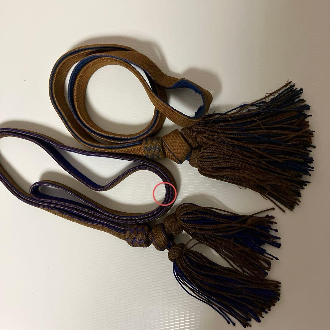 尉官刀緒１点（２点を分けて変更出品　商品は写真下側赤丸印の１点）