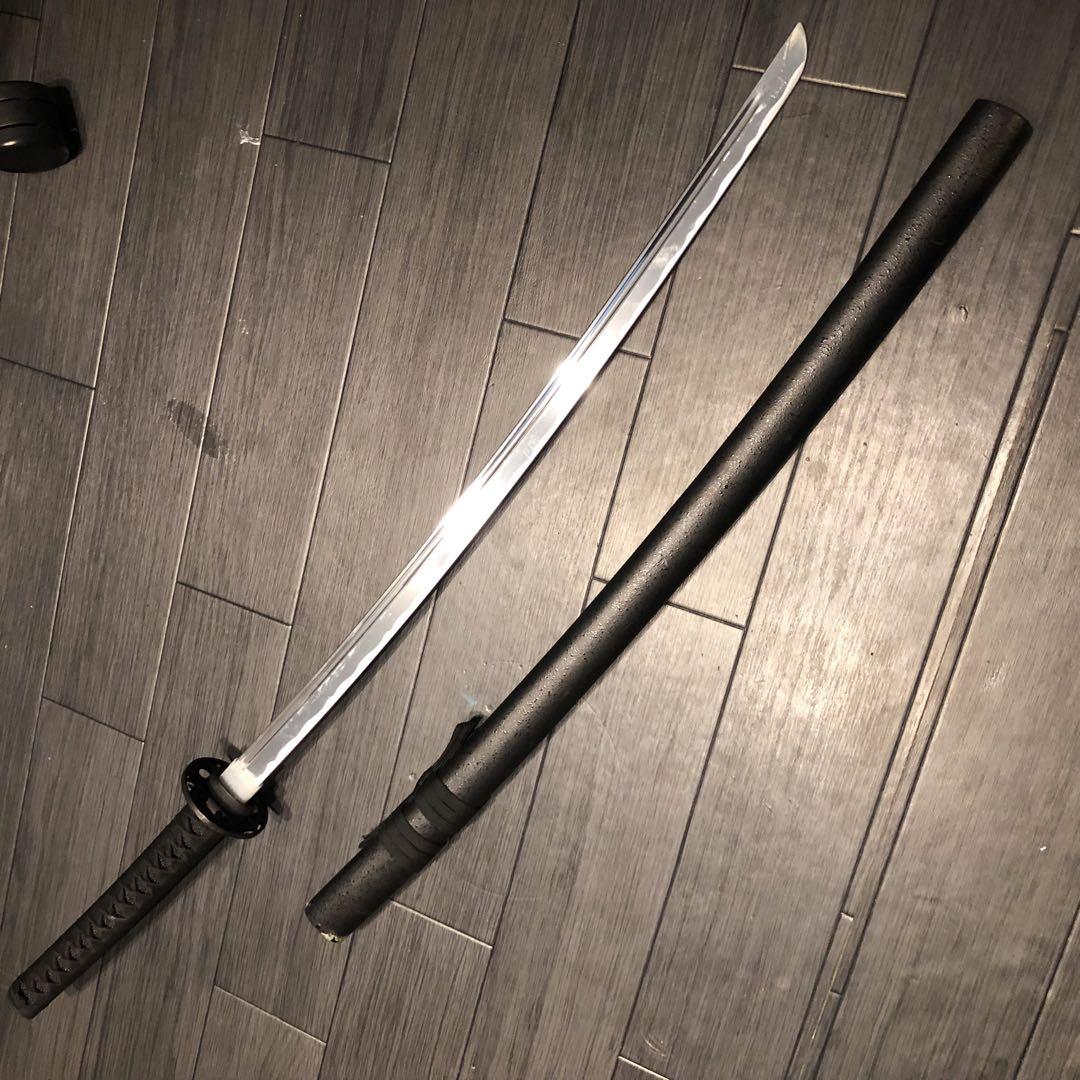 黒　模造刀　樋有刀身　黒拵え　モダン刀