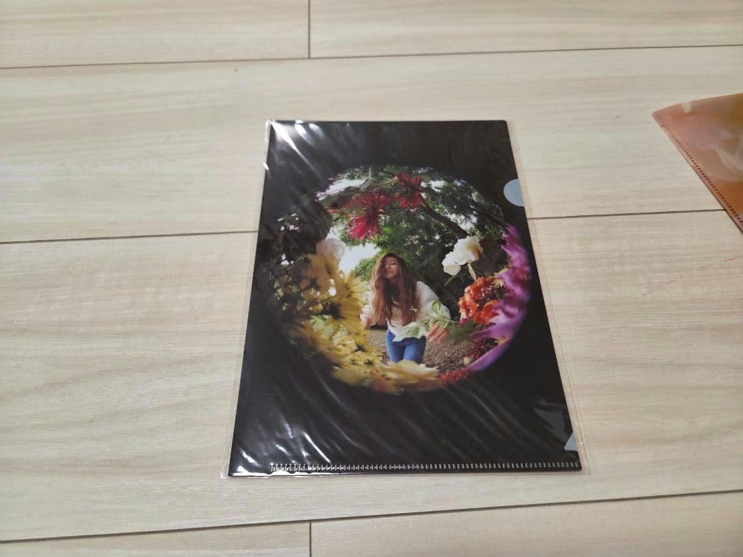 倉木麻衣　コレクションセット：ポスター・メダル・ストラップ