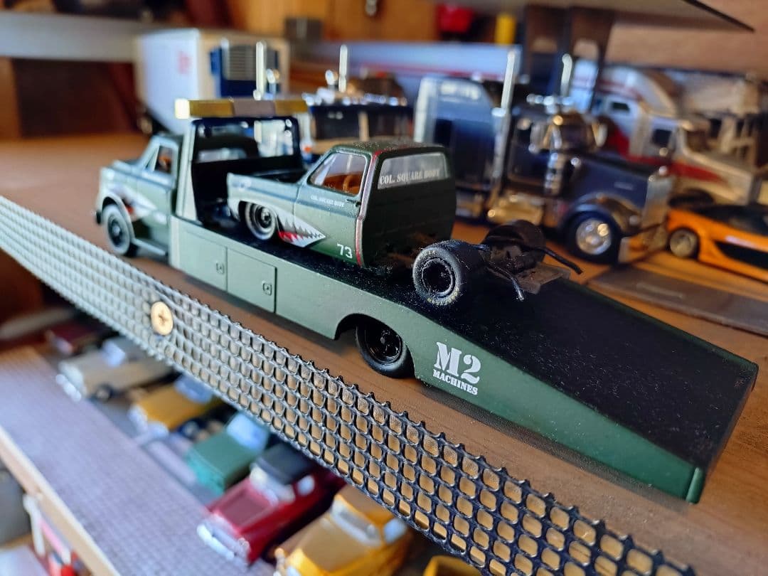 M2シャークマウストレーラー付きミニカーセット