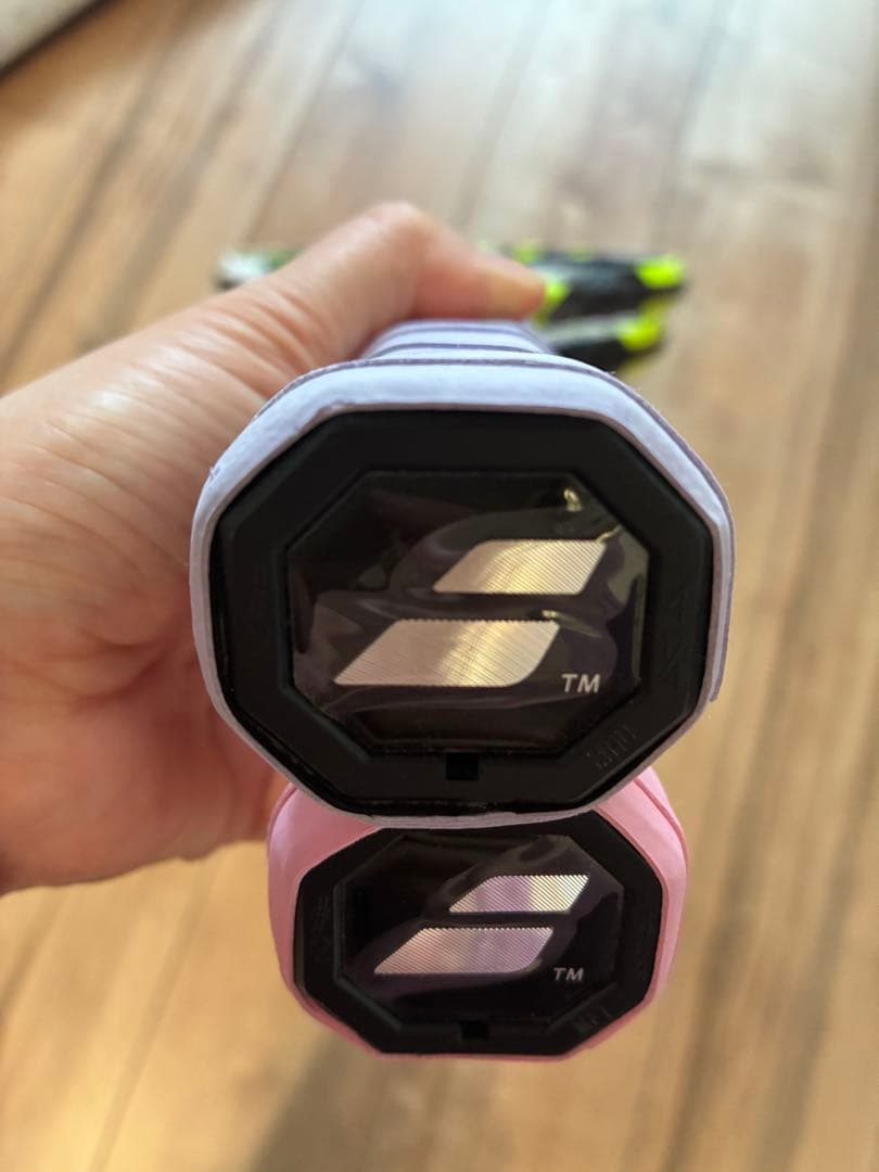 バボラ　ピュアアエロ98 テニスラケット 2本セット