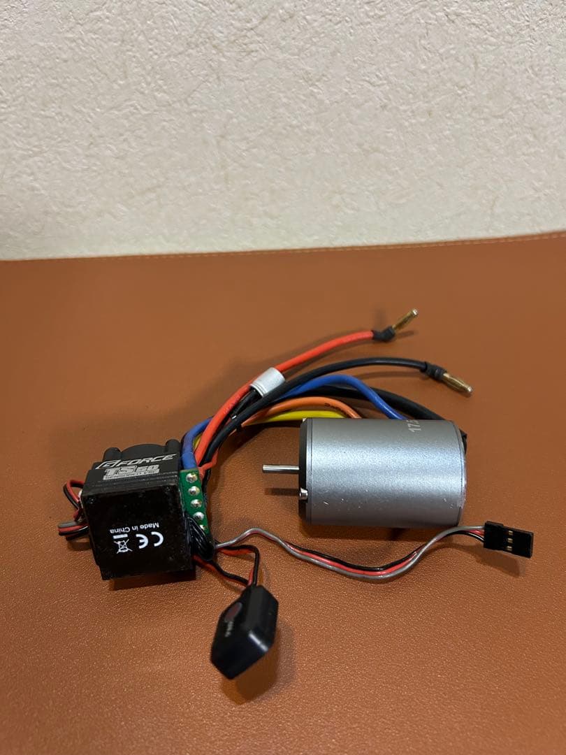 デン！タミヤTB-03R シャーシキット RC装置セット　ラジコンカー