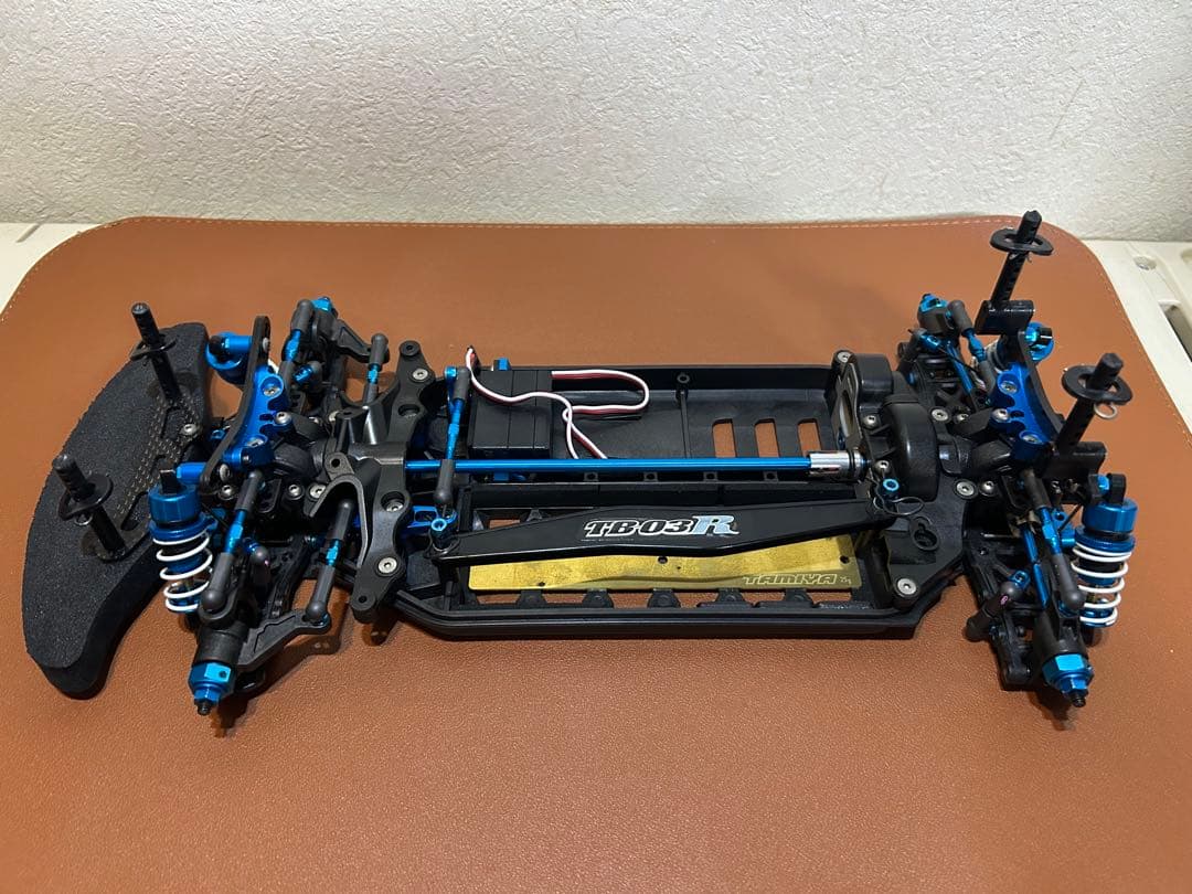 デン！タミヤTB-03R シャーシキット RC装置セット　ラジコンカー