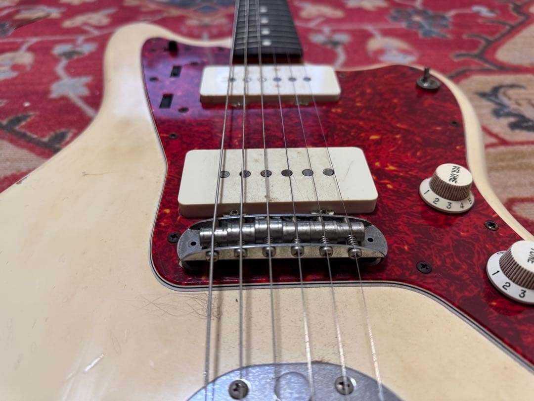 Fender Japan Jazzmaster アイボリー