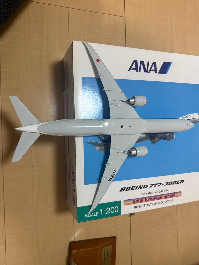 全日空商事 ANAB777-300ER JA784Aソリッドモデル 1:200