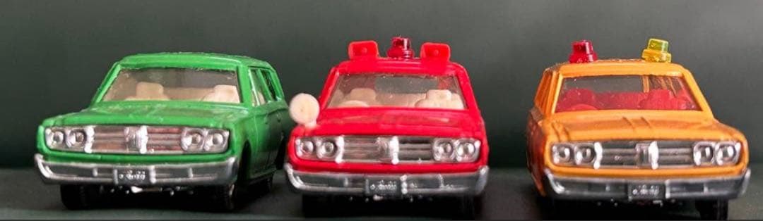 トミカ ニッサン セドリックワゴン 3台セット