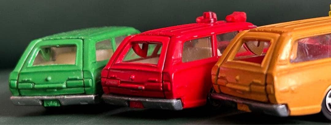 トミカ ニッサン セドリックワゴン 3台セット