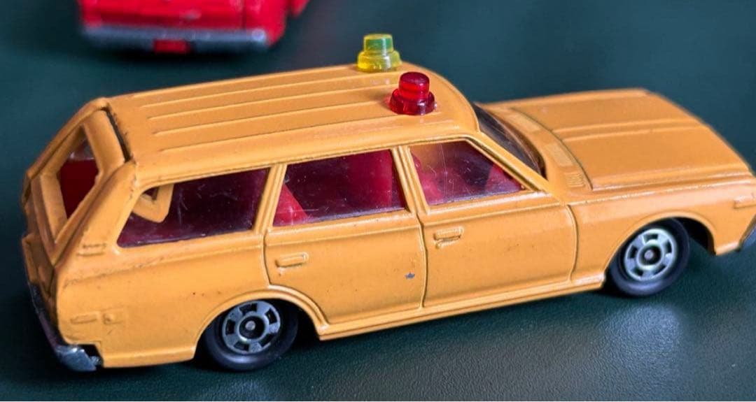 トミカ ニッサン セドリックワゴン 3台セット