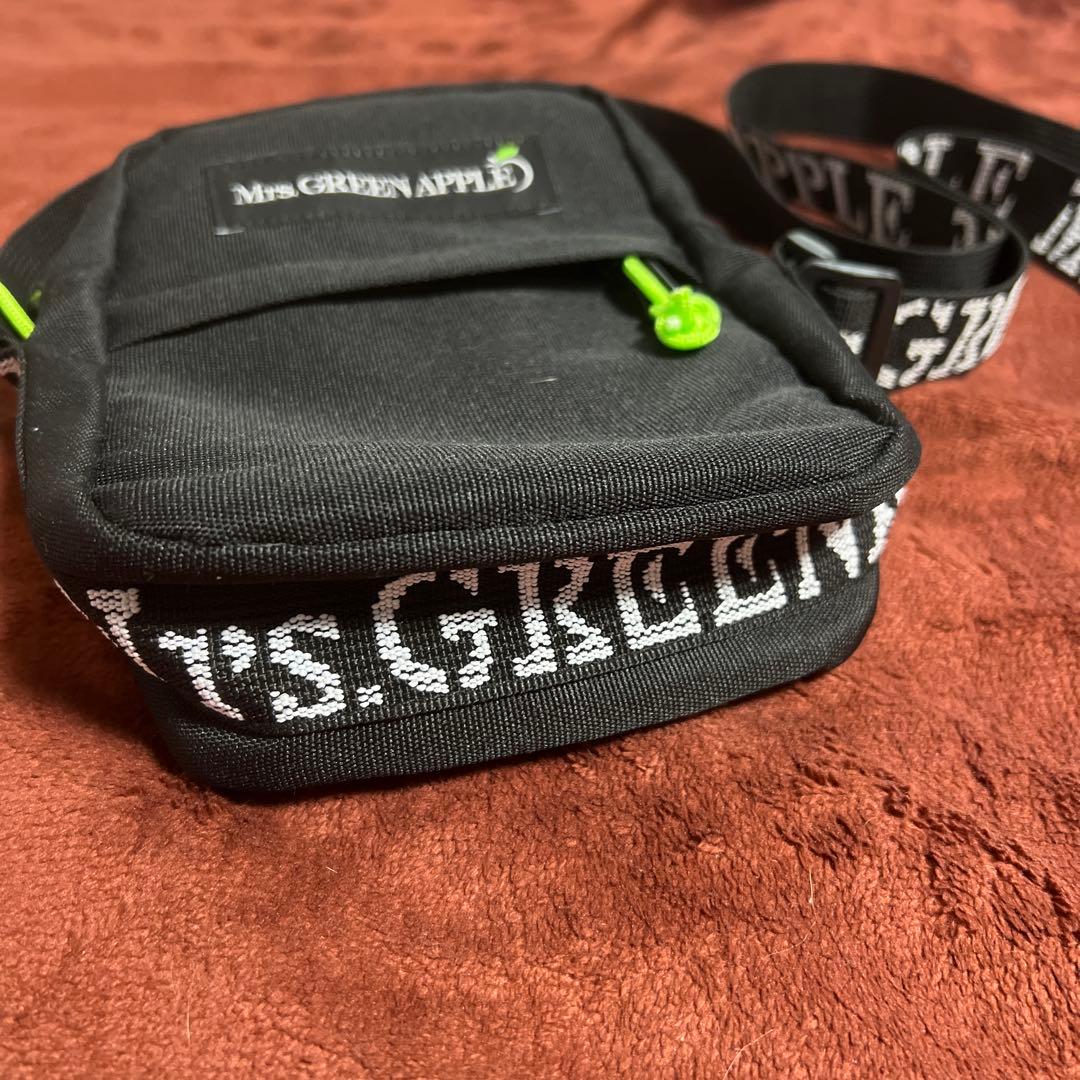 ミセスグリーンアップル ショルダーバッグ
