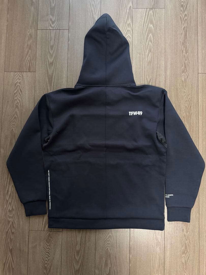 新品未使用　TFW49 パーカー　フーディー　サイズS