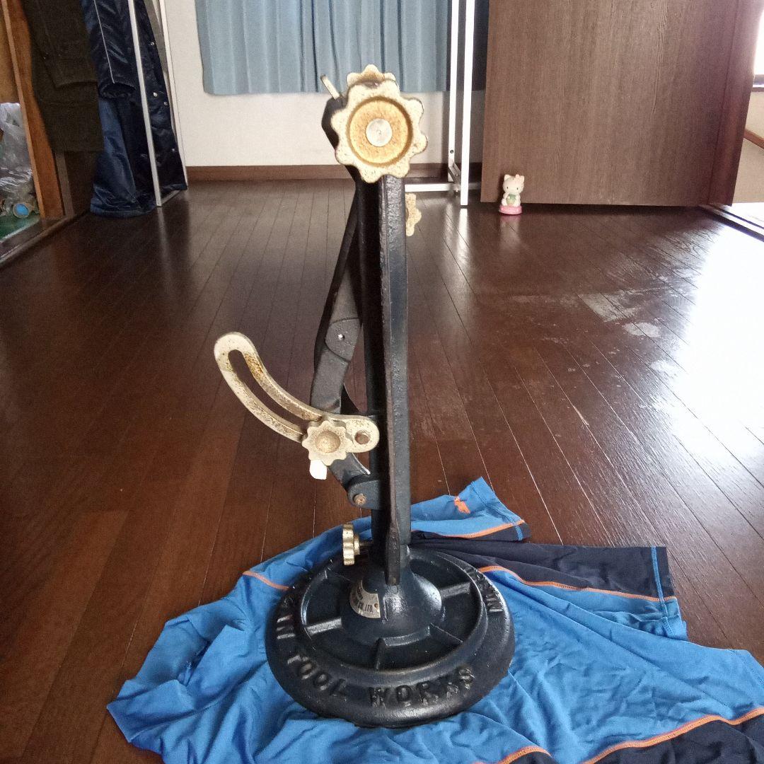 HOZANホーザン振れ取り台 鋳鉄製 自転車メンテナンス用330