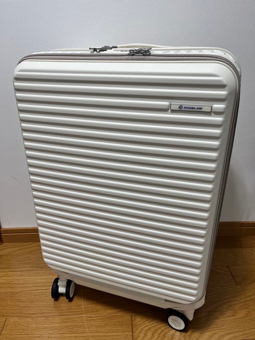 未使用品　EDGELINK スーツケース Mサイズ 52Ｌ