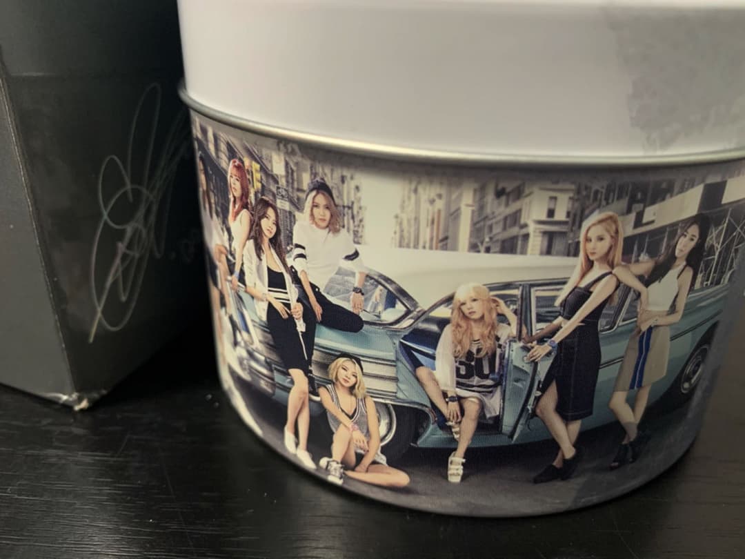 限定版　サイン刻印入り　少女時代　Baby-G