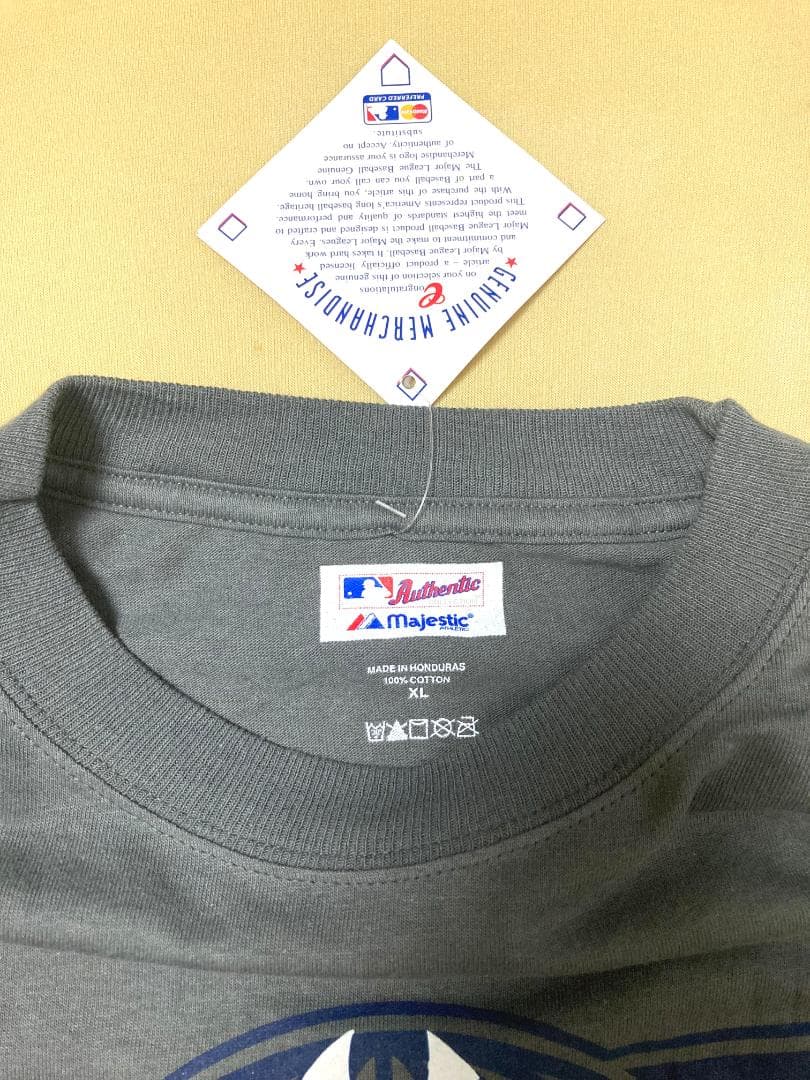 松井秀喜’09ワールドシリーズMVPは地区優勝が始まり！直筆サイン入りグッズ！