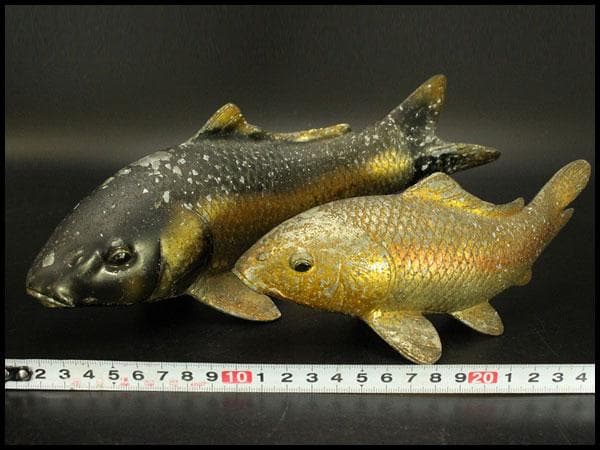 古い 鯉の置物 双魚 錦鯉(ZE457)