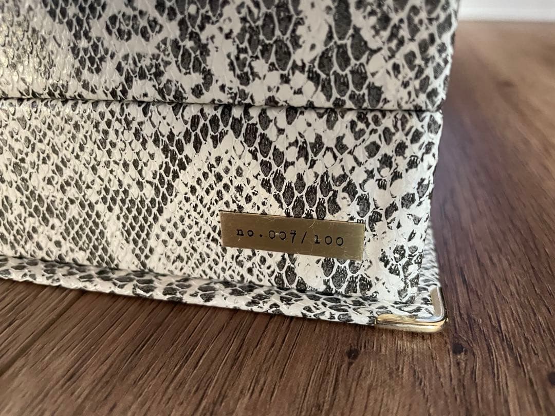 ファンクラブ限定写真集　MAY YUKI BE WITH YOU.