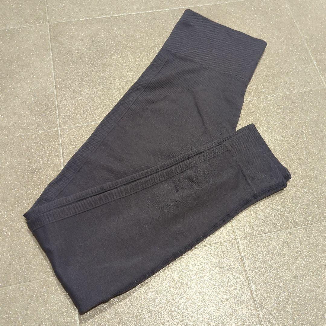 LAVA SUKALA　ヨガウェア セットアップ