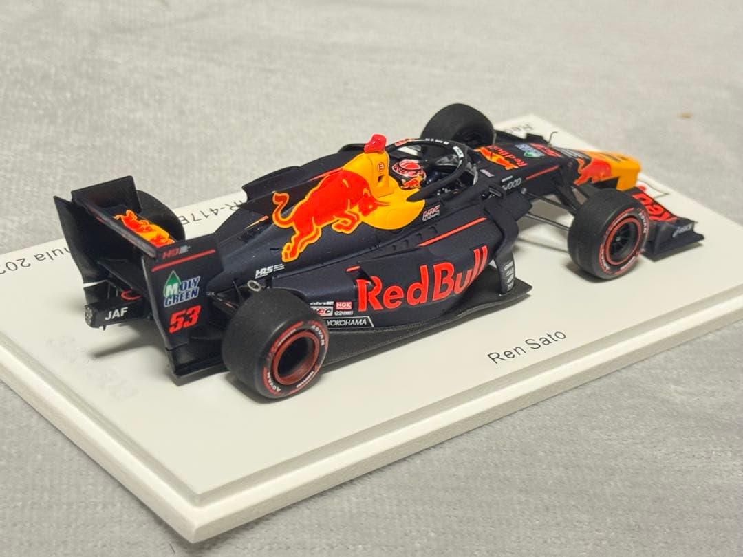 Spark 1/43 Red Bull チーム郷 G01 SF19 佐藤蓮