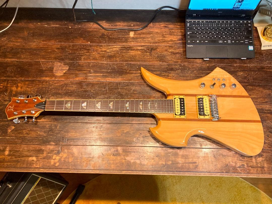 美品　B.C. Rich　MOCKINGBIRD-1000JE-ML