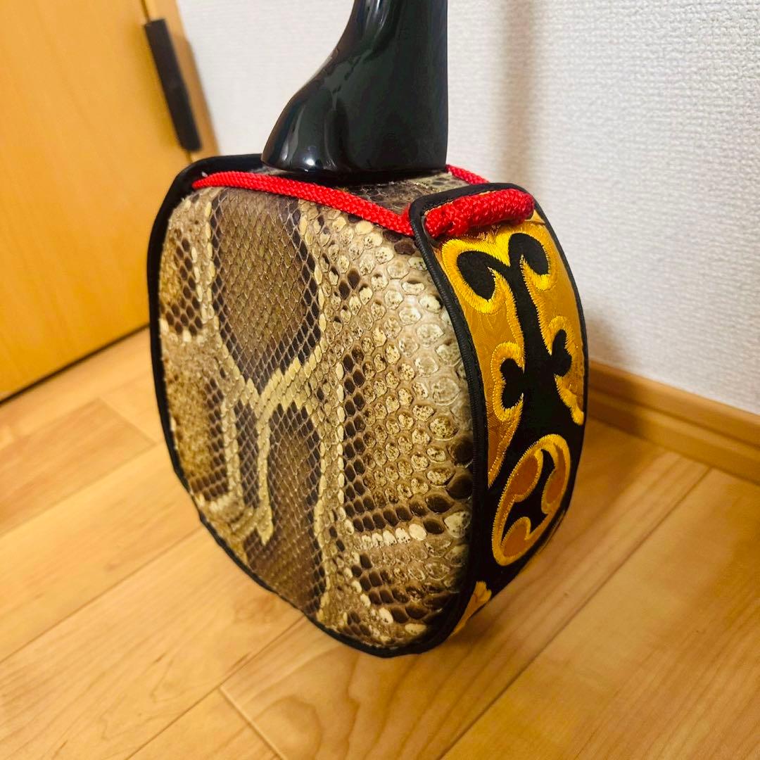 沖縄三線✨ 沖縄 伝統楽器 本皮 蛇皮 和楽器 破れなし