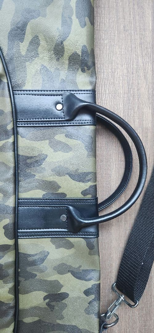 BARNEYS NEW YORK　カモ柄クラブケース