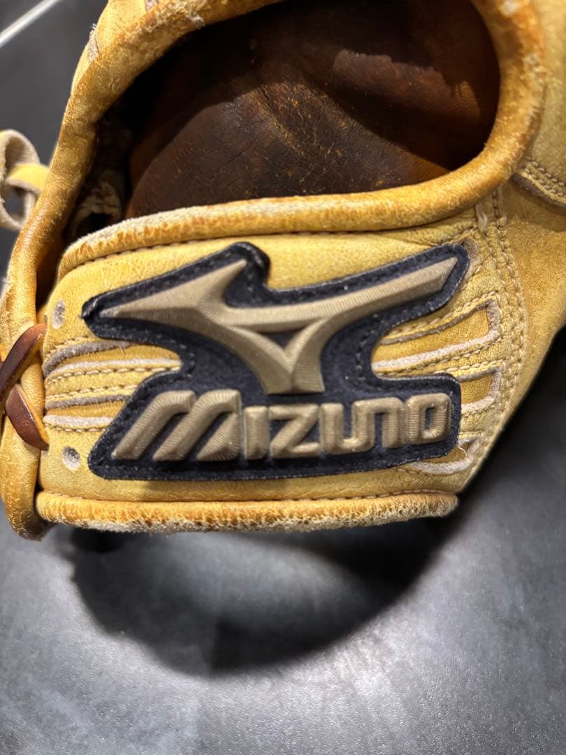 Mizuno Global Elite 軟式グローブ