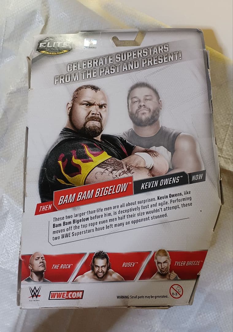 WWE　ビガロ　フィギュア