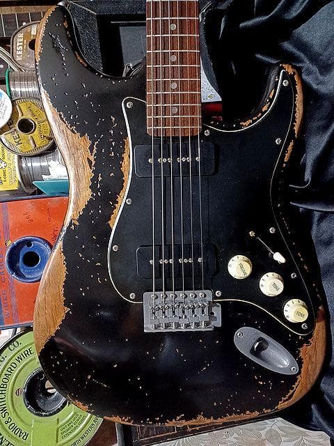 ★P90 Relic Vintage Black Stratocaster ★