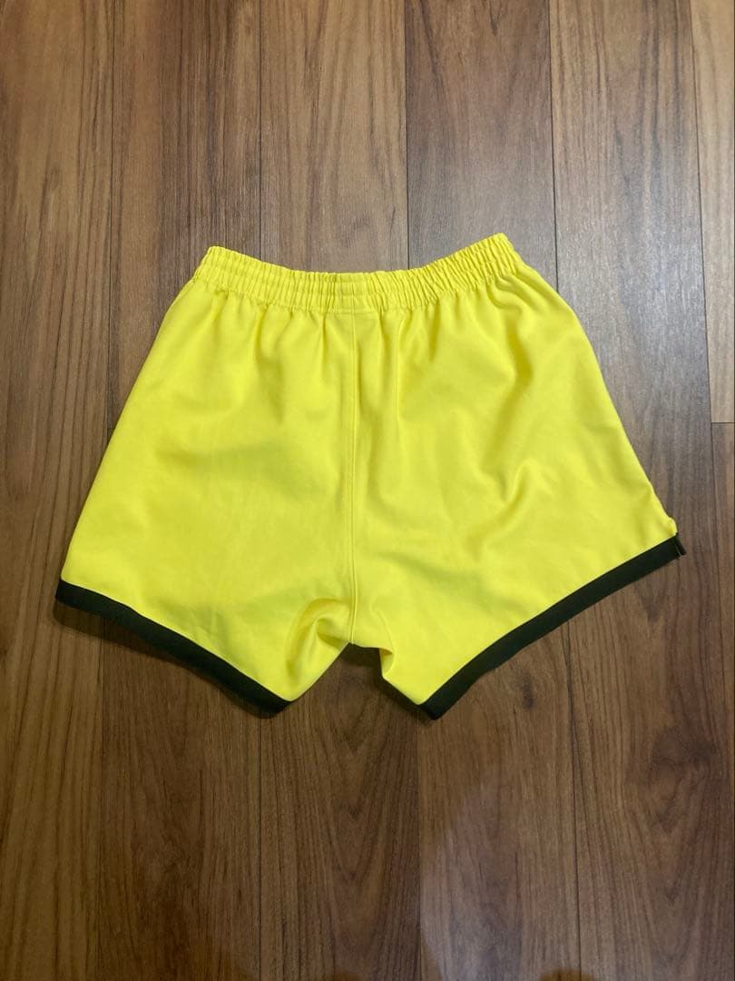 Mizuno イエロー ショートパンツ 鎮西