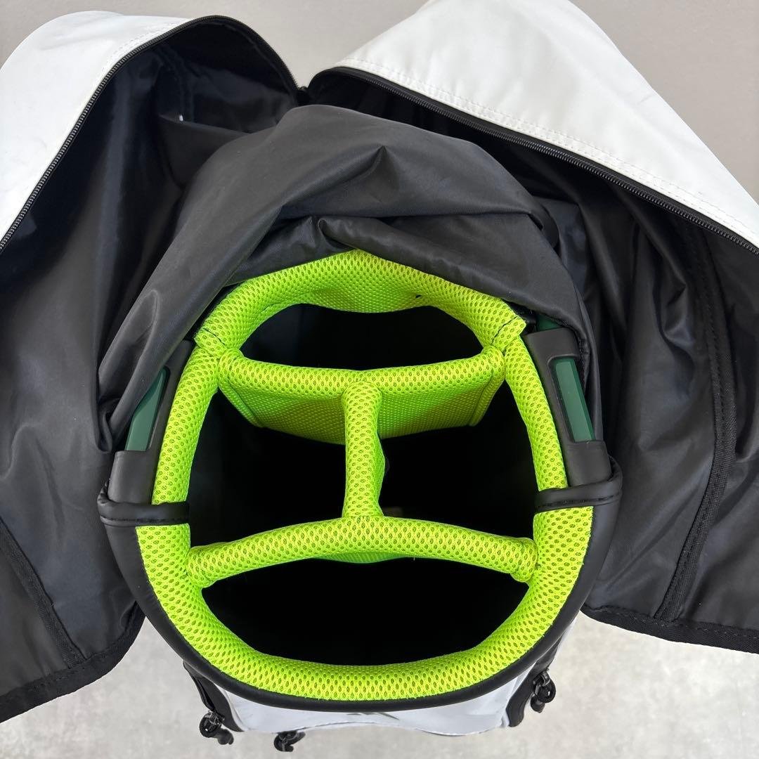 アディダス　コードカオスキャディバッグ 8.5型 軽量 ホワイト