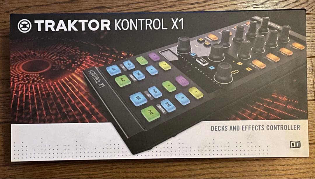 TRAKTOR KONTROL X1 MK2本体