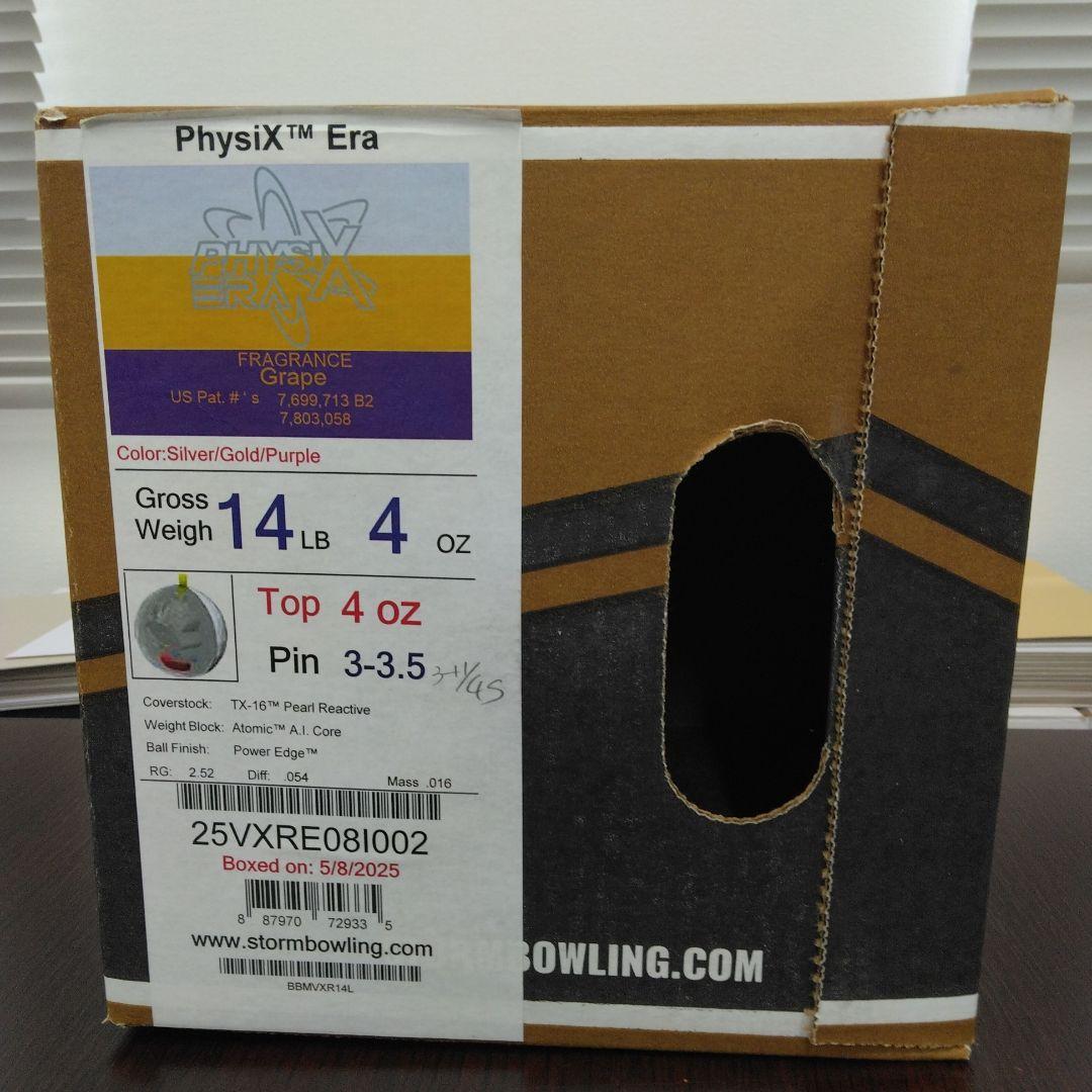 STORM PHYSIX ボウリングボール 14p4ozです。