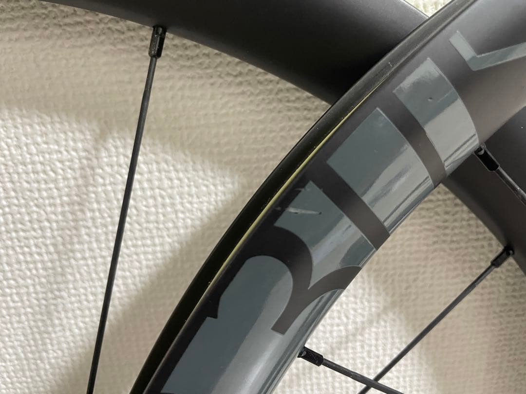 Roub X Prime カーボンチューブレスレディクリンチャー ホイール