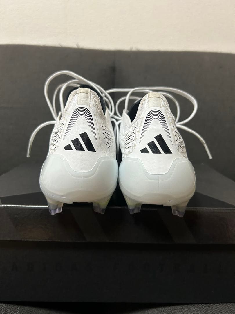 アディダス　プレデターエリートFG 27.0