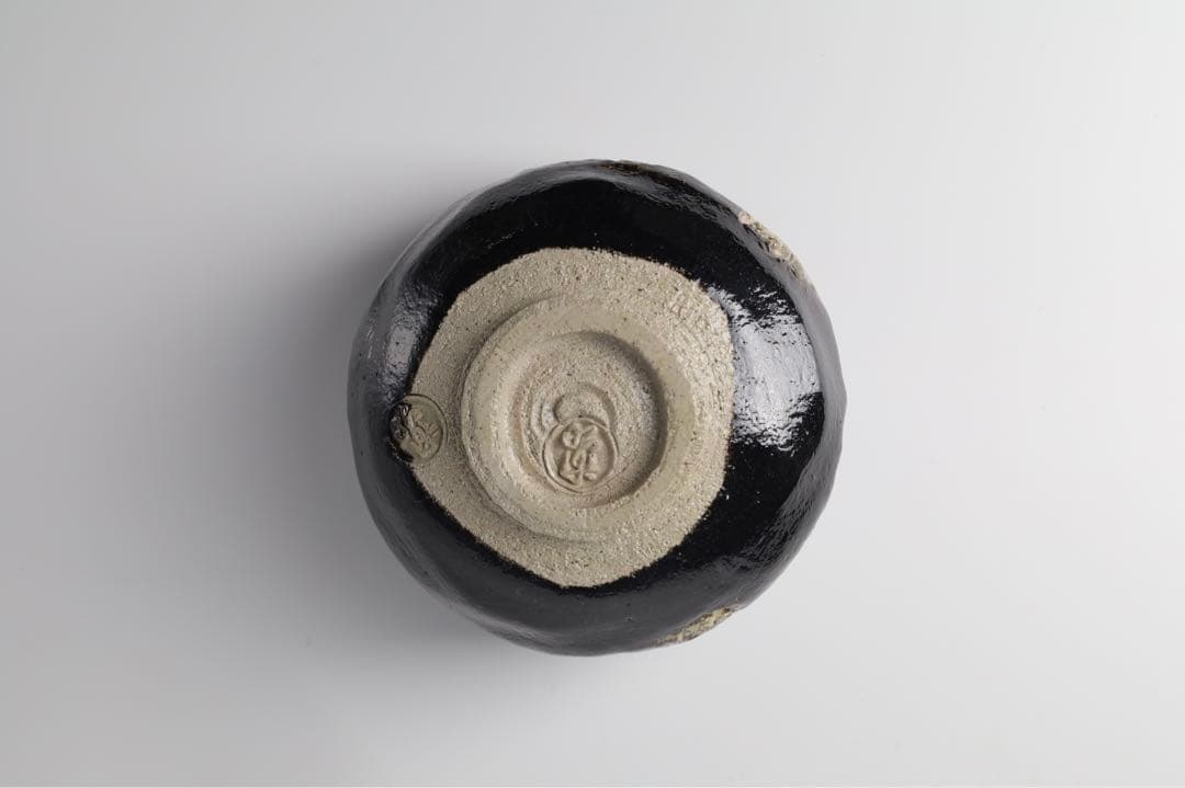 SMILE.TH 様　黒樂　数印　外富士　茶碗