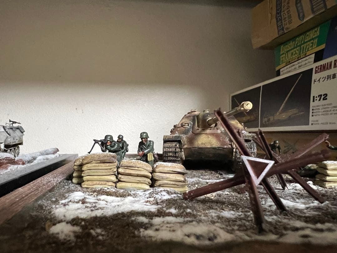 1/48 タミヤ ヤークトパンサー 後期型 完成品 ジオラマ【冬の東部戦線】