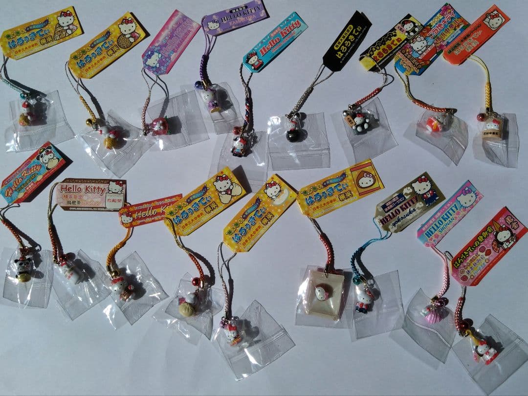 合馬公式アカウント1 激レア　ハローキティ根付　まとめ売り　141個