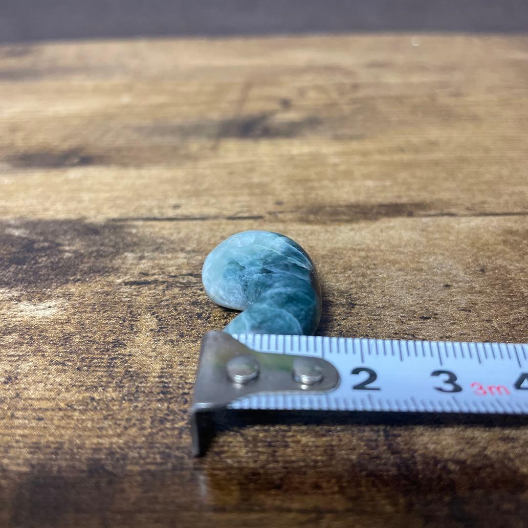 9g 茄子紺　勾玉　糸魚川　翡翠　青