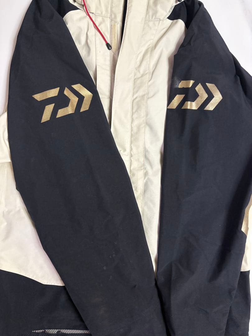 ダイワ　ゴア　DR-1807 フィッシングスーツ　　Ｌサイズ 中古