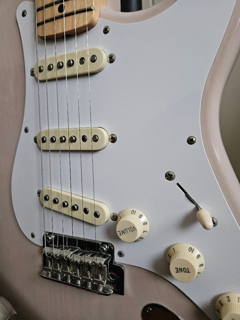 ギター Fender Hybrid 50s Stratocaster US Blonde