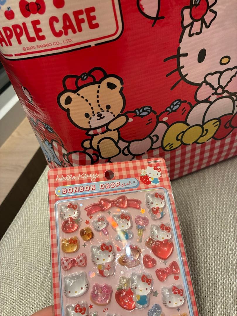 新作 正規品 ボンボンドロップシール サンリオ コンプリート8個➕バッグセット
