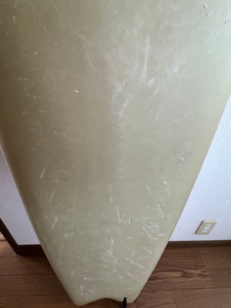 Mick FanningのKUMAフィッシュソフトボード