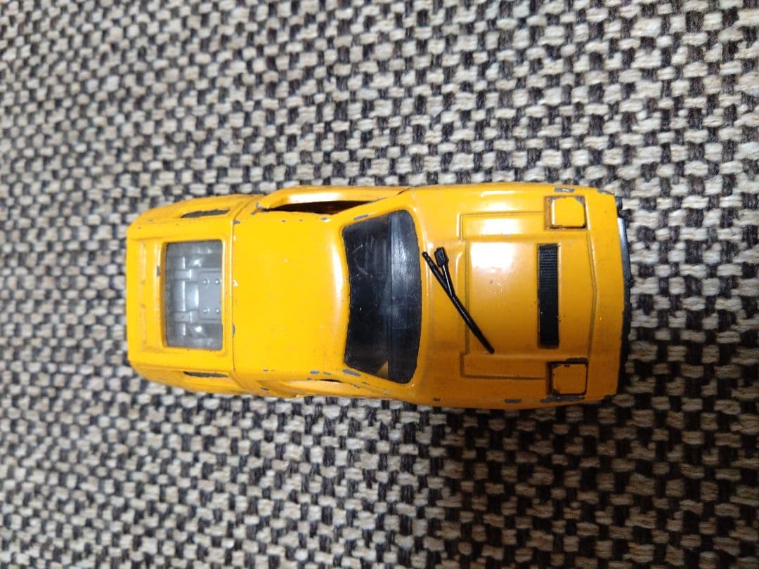 ミニカーセット 3台 赤と黄色