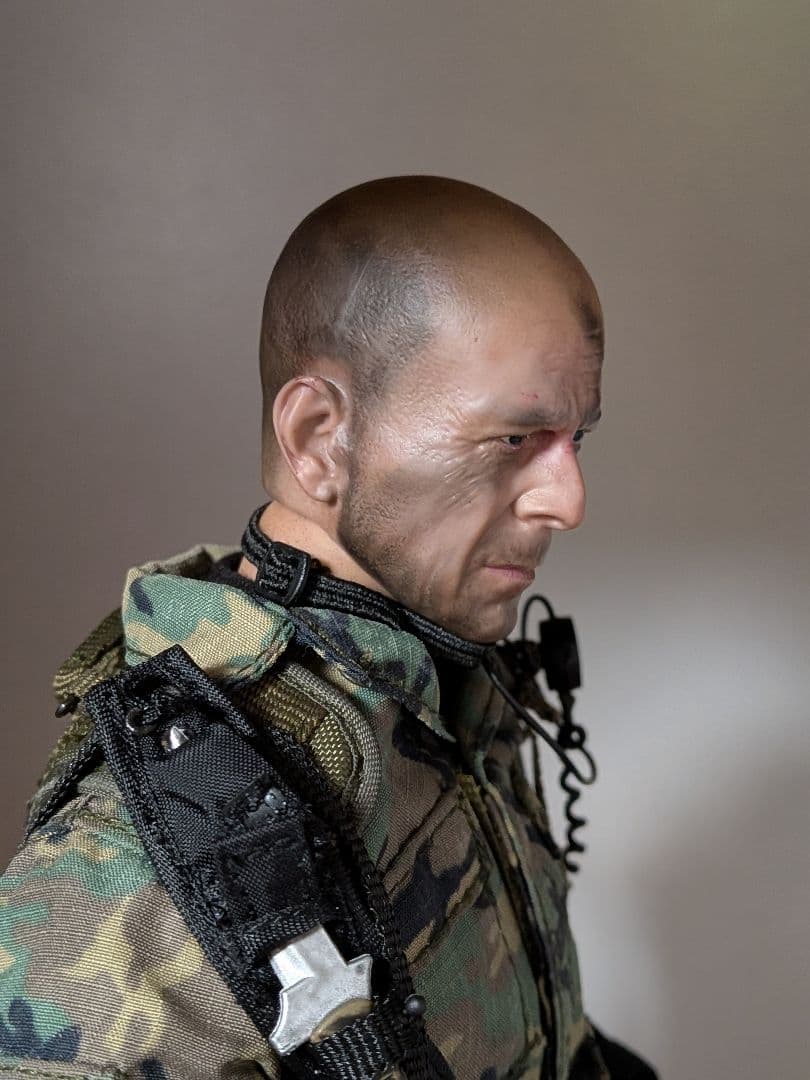 ティアーズ・オブ・ザ・サン フィギュア ウォーターズ大尉 1/6