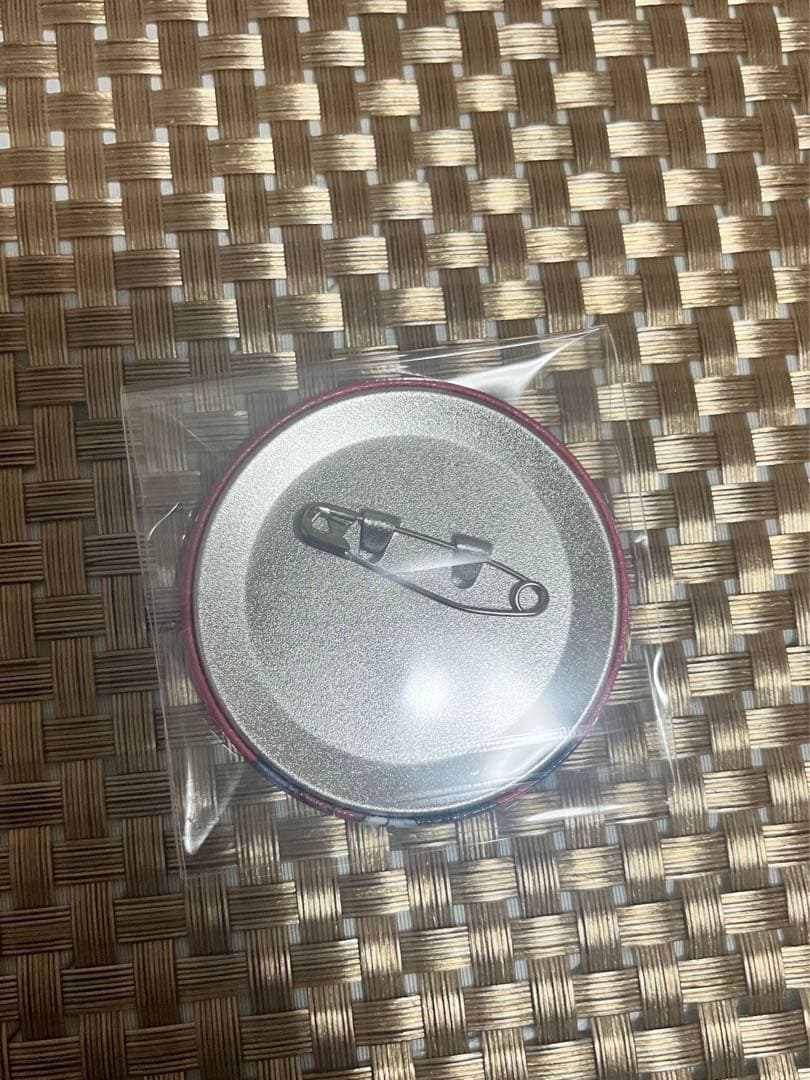 ロゼ　TSUTAYA 缶バッジ