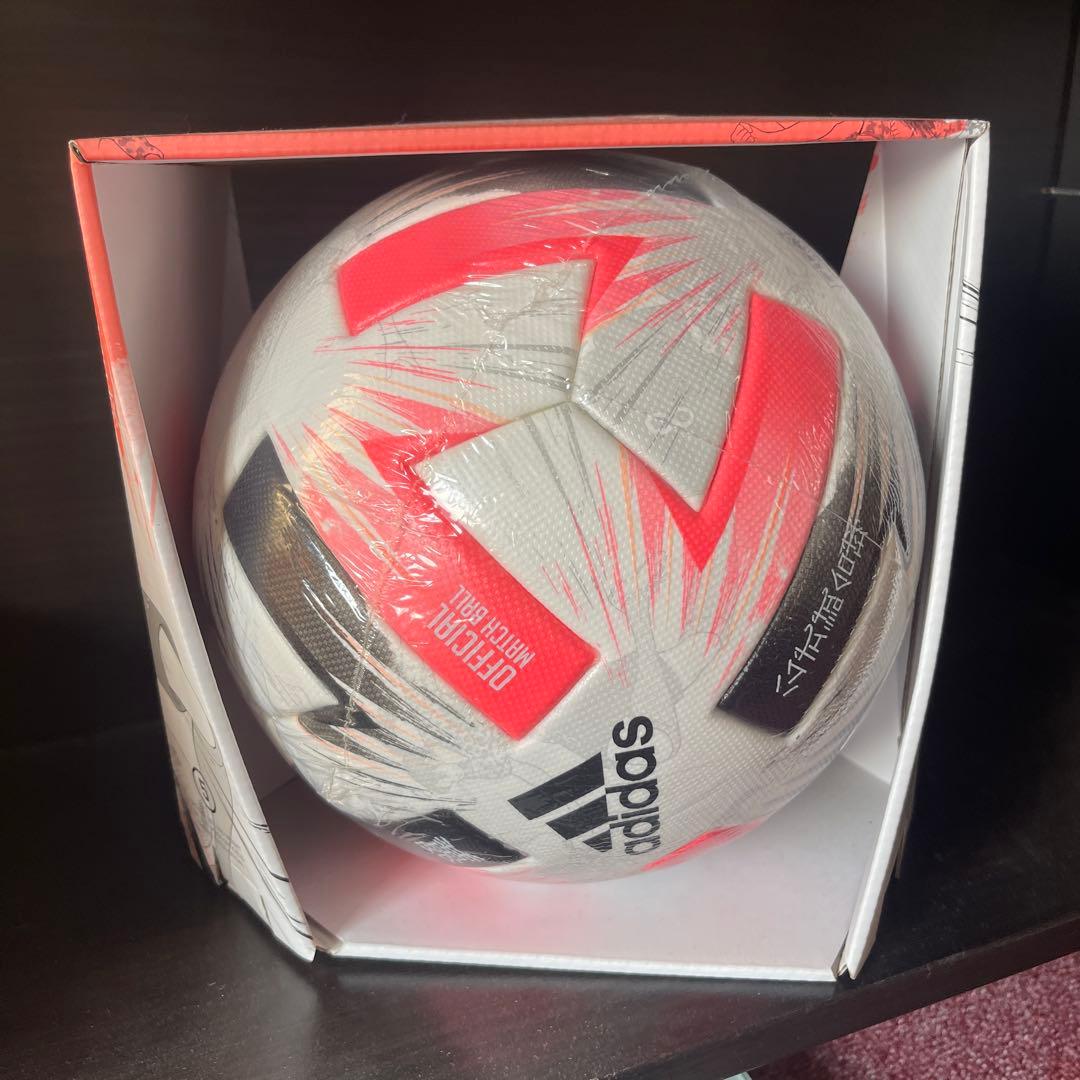 サッカーボール adidas Tsubasa Official Match Ball