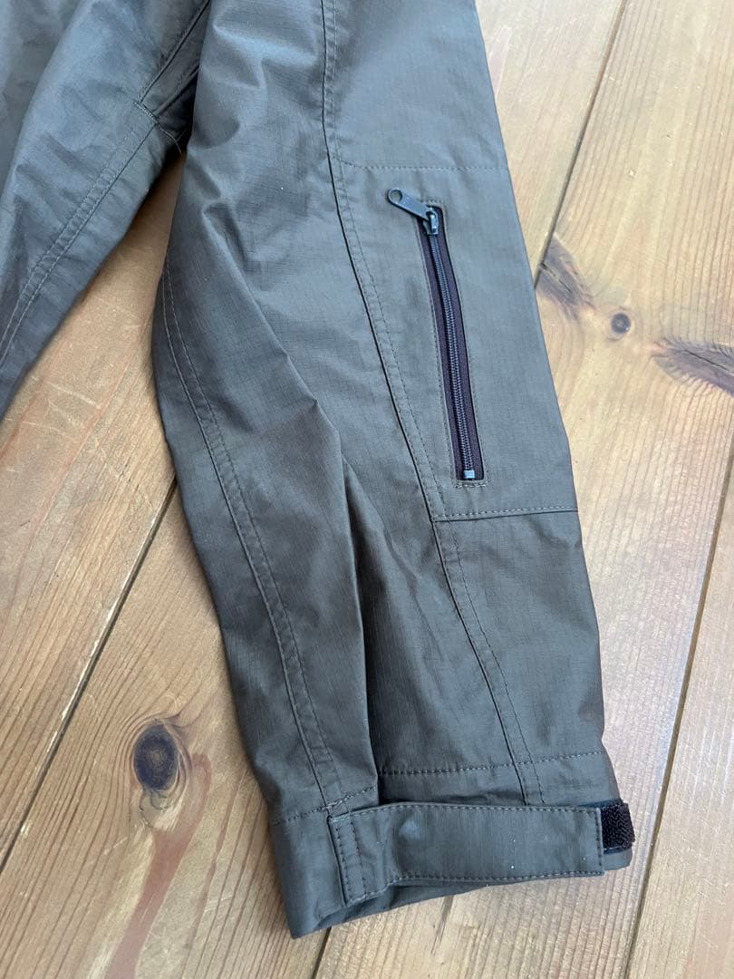 stussy ステューシー GORE-TEXスノボジャケット ブラウン Mサイズ