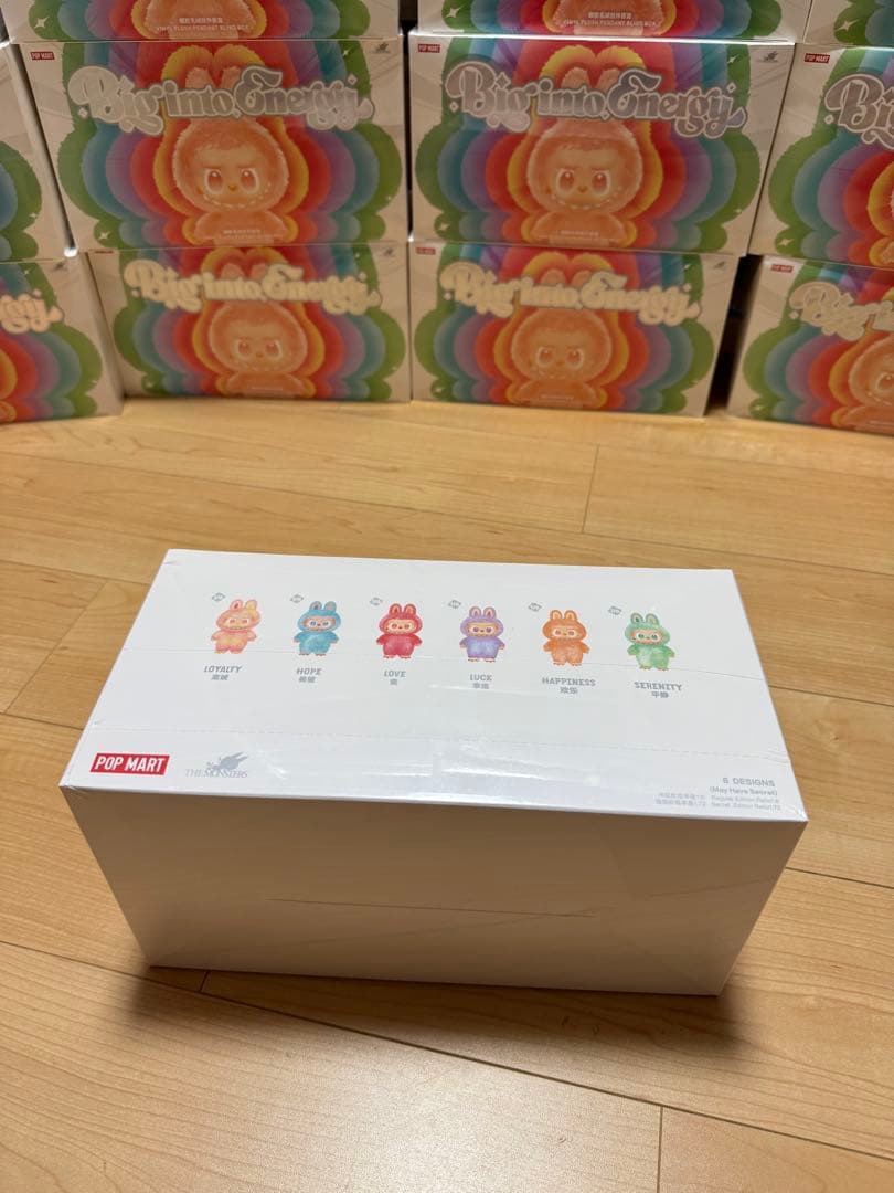 THE MONSTERS Big into Energy ぬいぐるみ　1箱