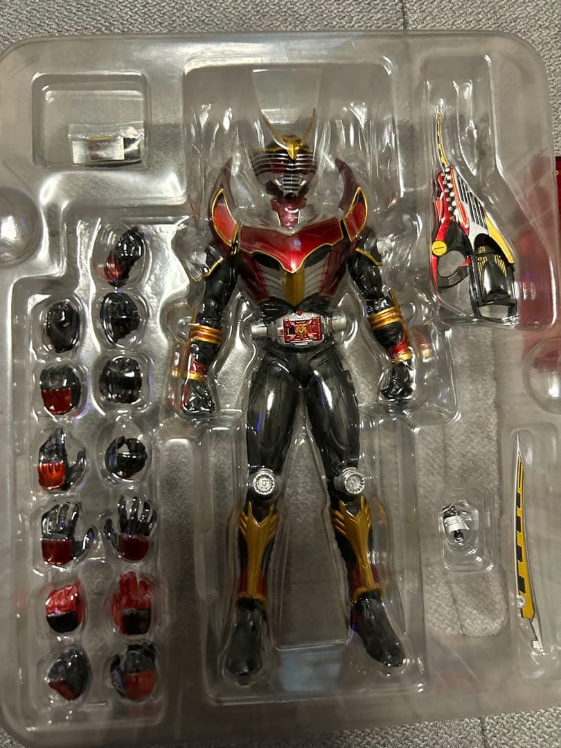 S.H.Figuarts仮面ライダー龍騎サバイブ　ドラグランザー